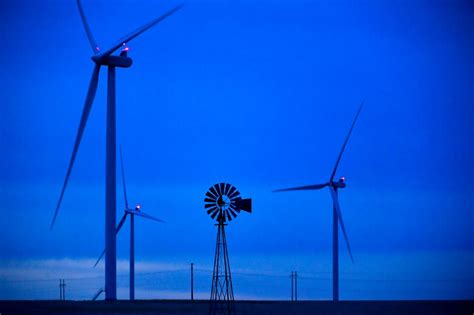 Xcel Energy plans to spend $15 billion to boost renewable energy by 2030. How much will it cost customers?
